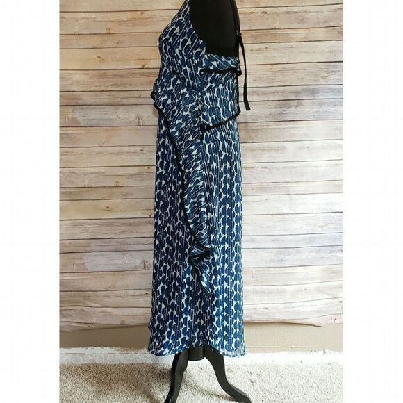 Lenon adjustable strap dress - Picture 2 of 6